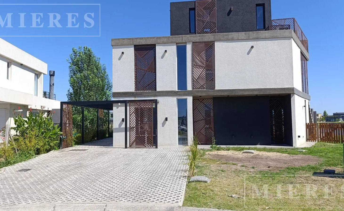 Casa en alquiler anual San Sebastián Área 10 5