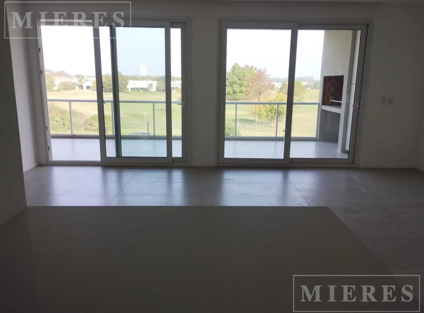 Townhouse en alquiler en Pilará 5