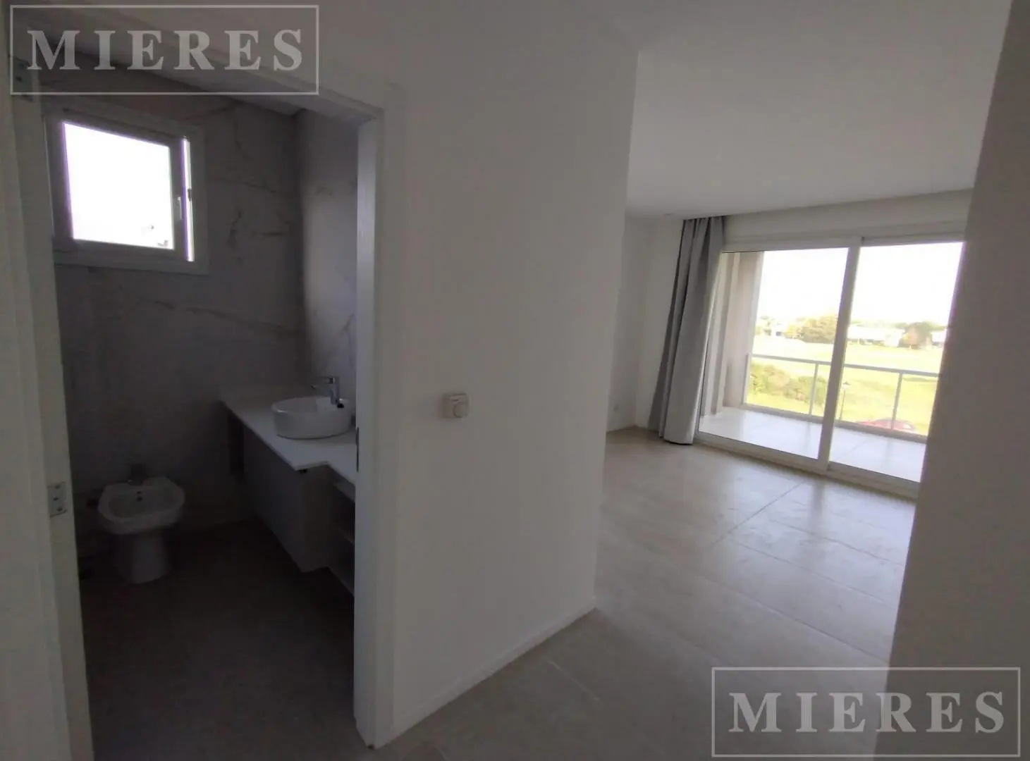 Townhouse en alquiler en Pilará 8