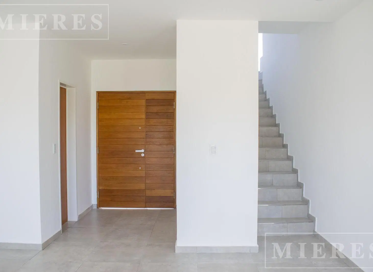 Casa en alquiler anual en Santa Lucía, Pilar del Este 4