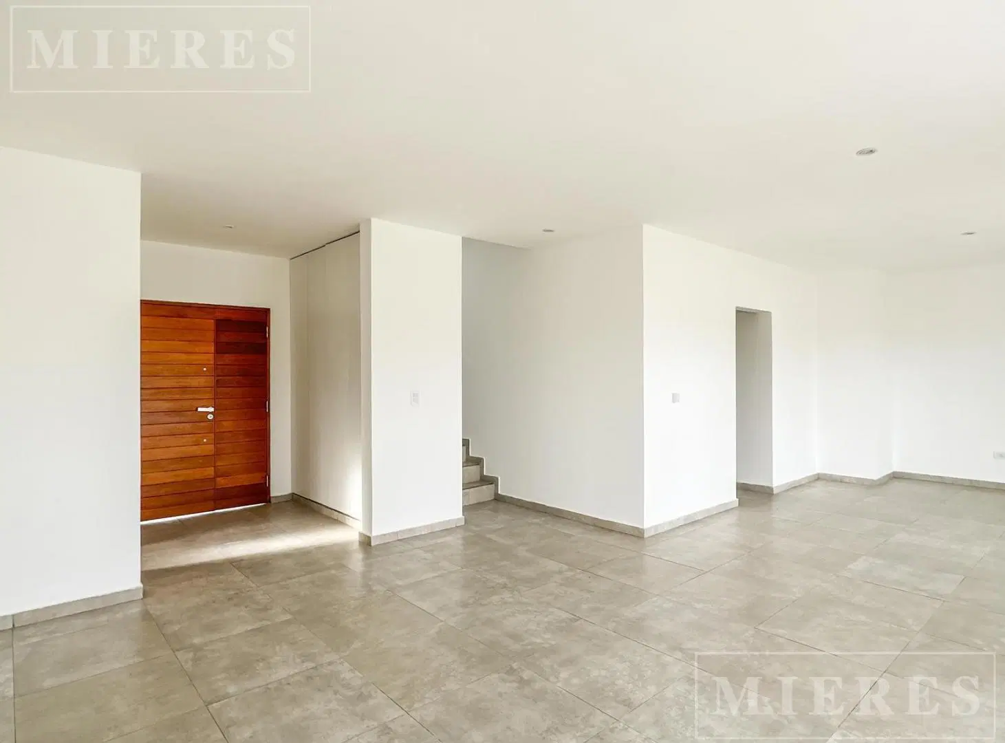 Casa en alquiler anual en Santa Lucía, Pilar del Este 5