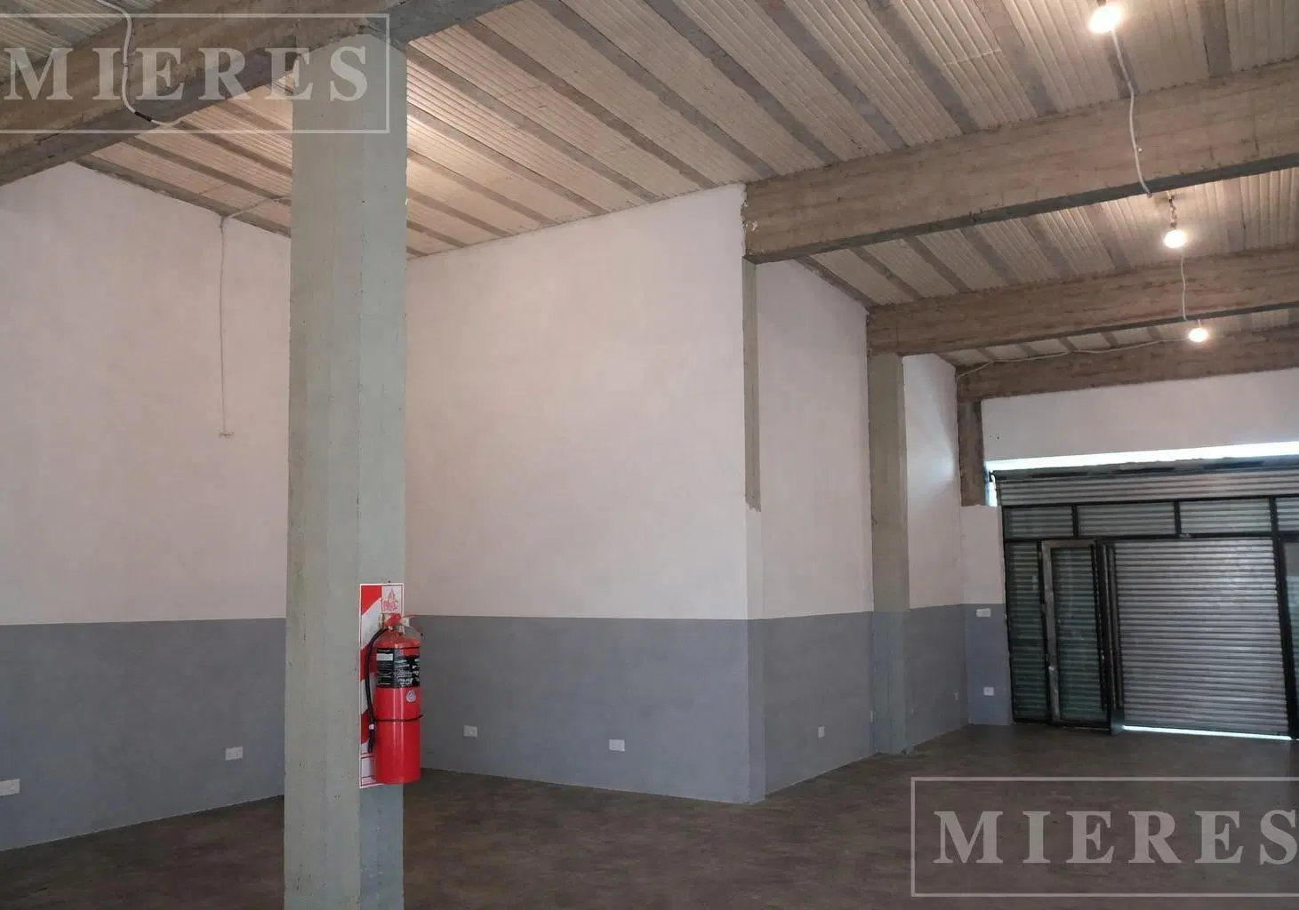 Deposito/local en Venta sobre colectora oeste ramal escobar 4