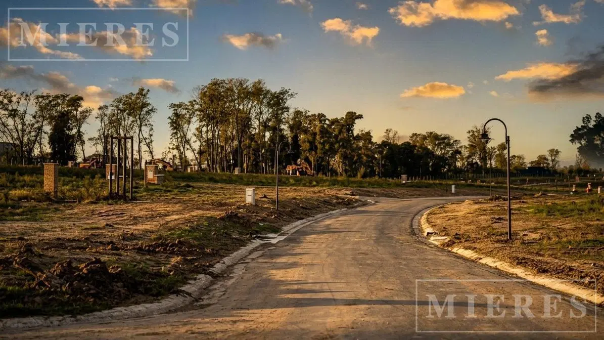 Lote de 803m² en venta en Estancia Carabassa 1