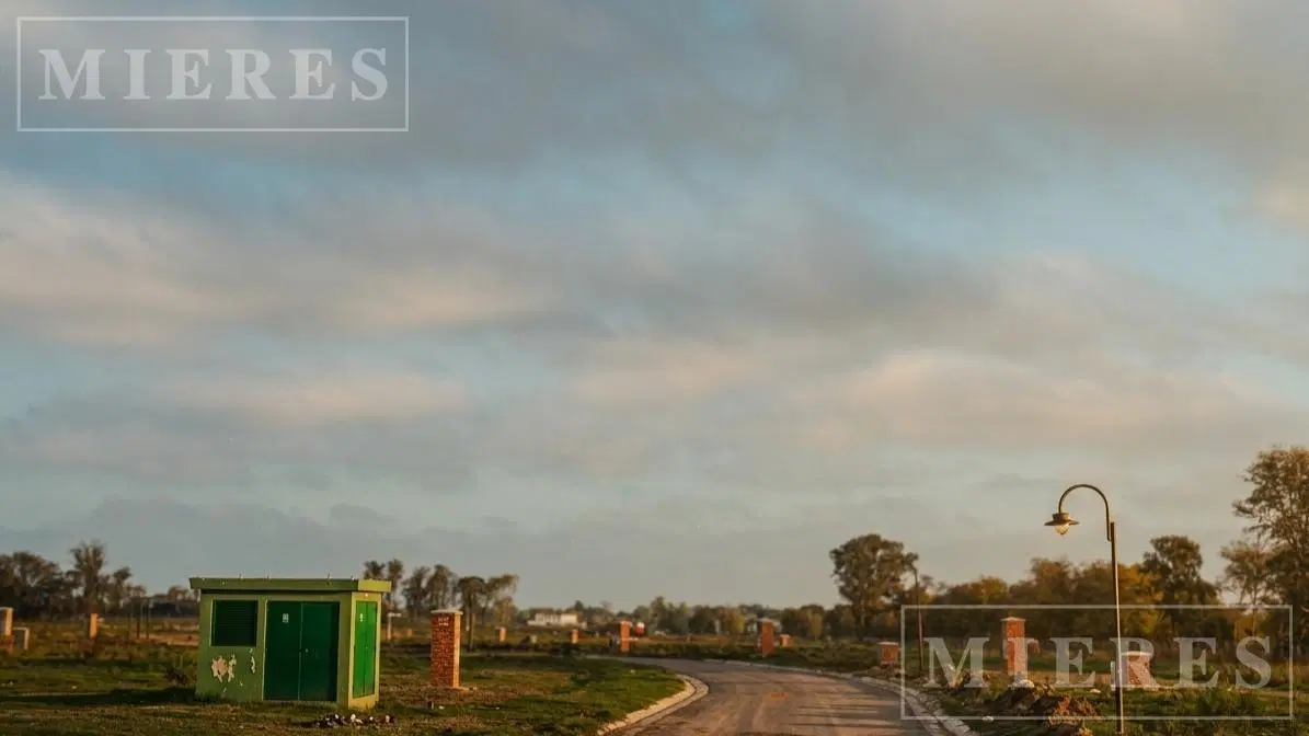 Lote de 803m² en venta en Estancia Carabassa 2