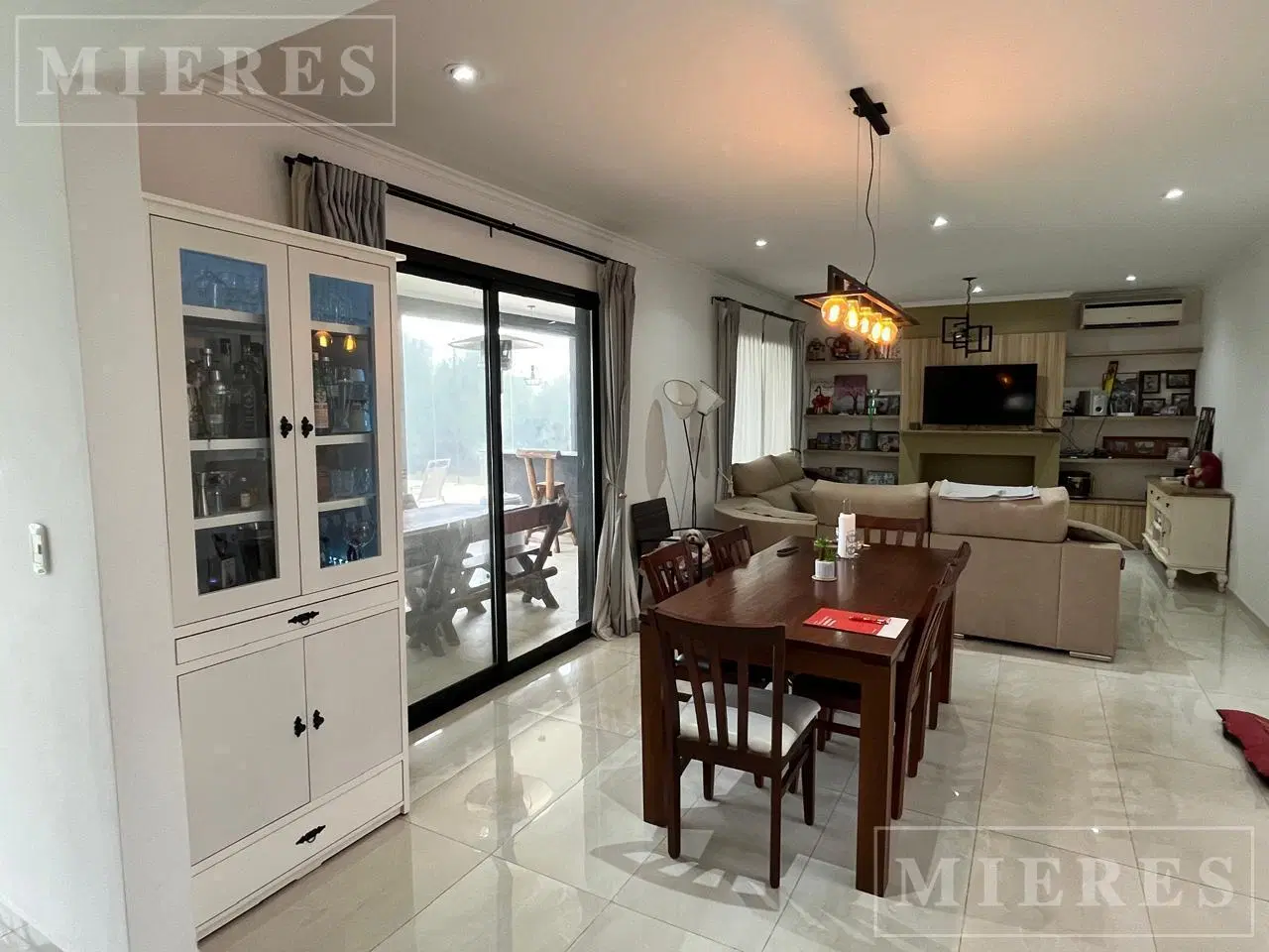 Casa en venta  en San sebastián área 8 a la Laguna 3