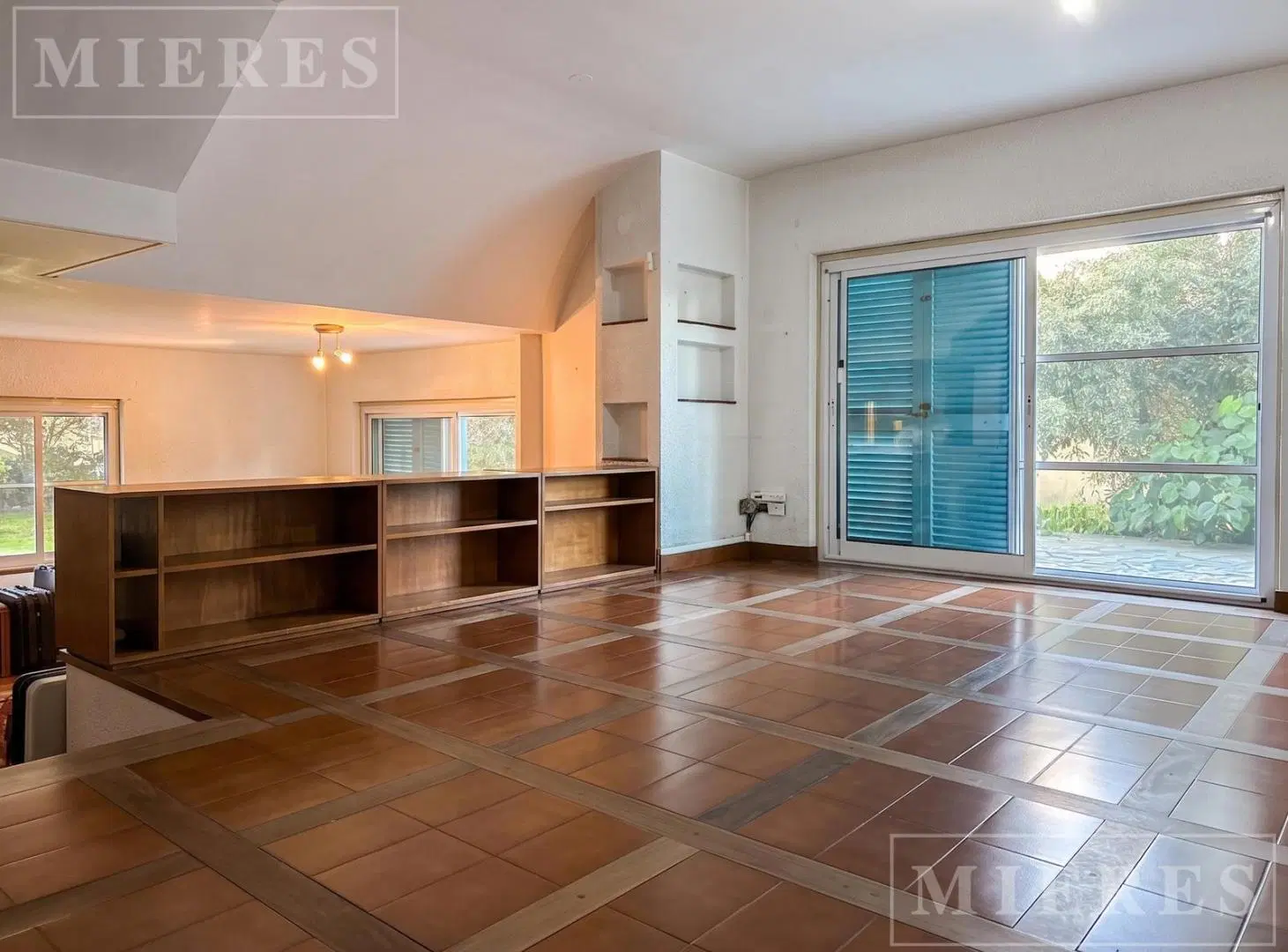 Casa en Venta en Pacheco- Importante propiedad en esquina. *Apto Crédito* 1