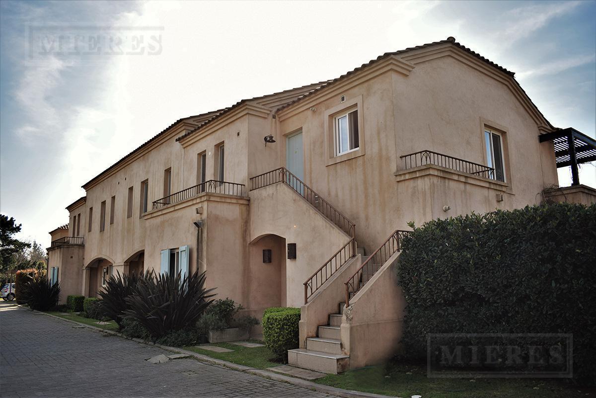 Muy lindo departamento en venta en La Quadra