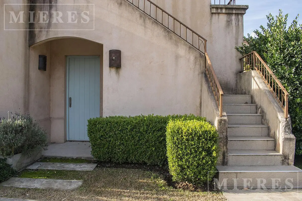 Muy lindo departamento en venta en La Quadra 2
