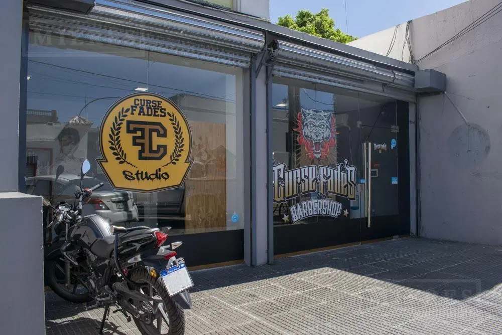 Local calle Bolivar al 500 en Pilar centro Venta con Renta 5
