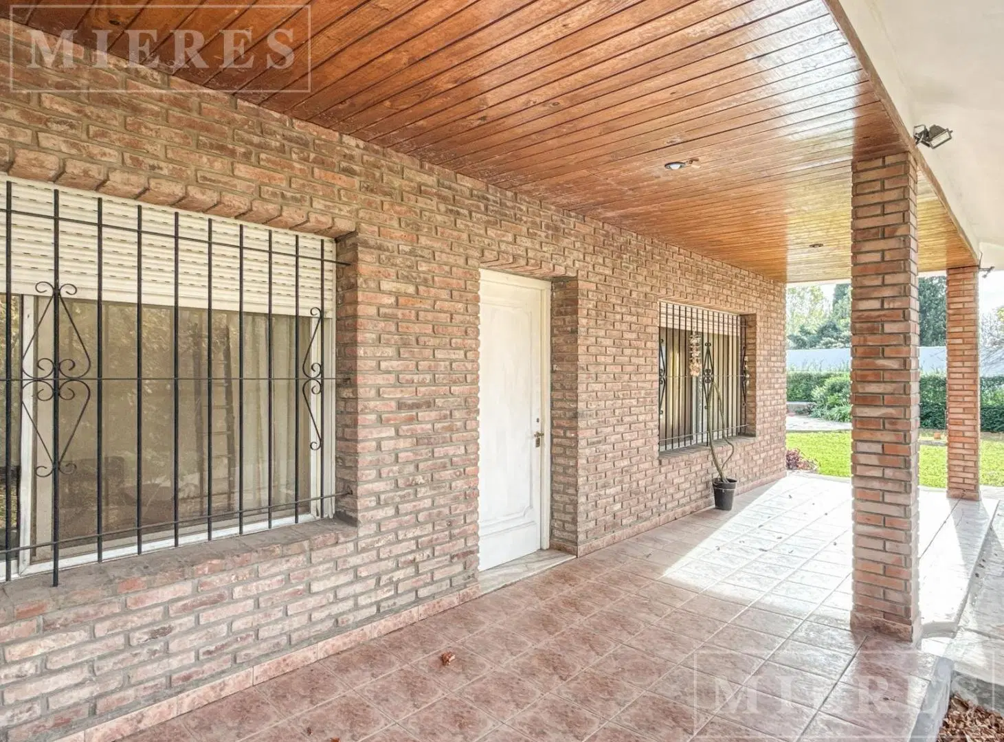 Casa en venta en De Vicenzo Grande, Pilar 1