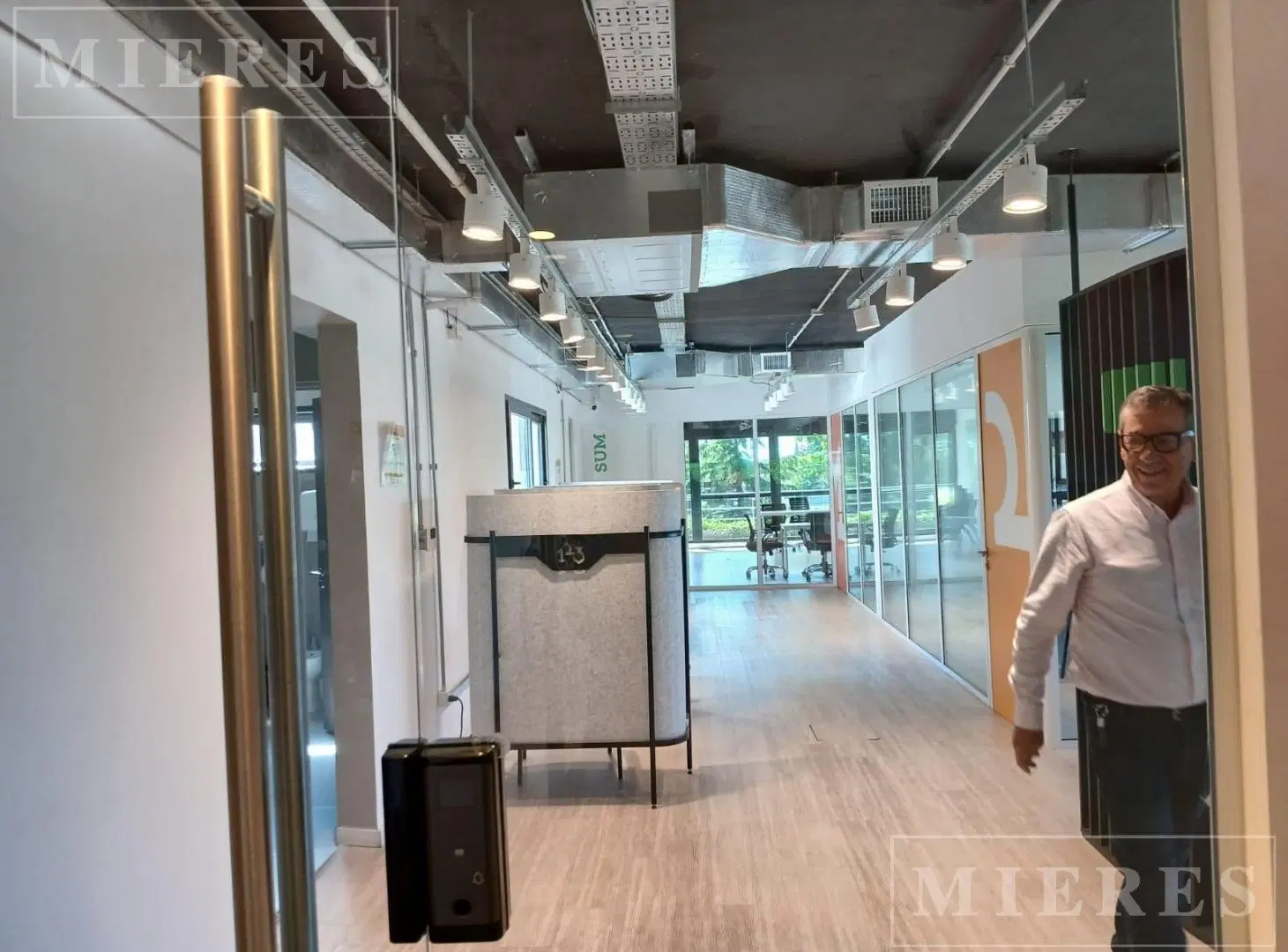 Oficinas en Alquiler de 600 m2 en  Denedetti y Panamericana  Olivos 4