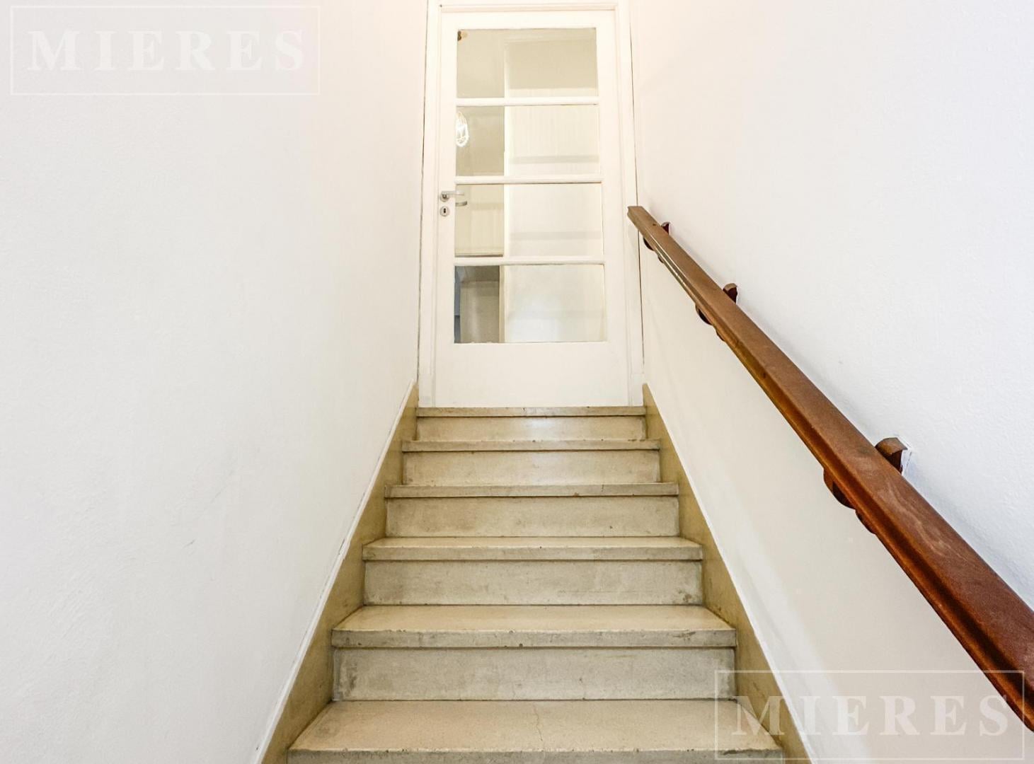 PH    local comercial en venta en Av. Italia