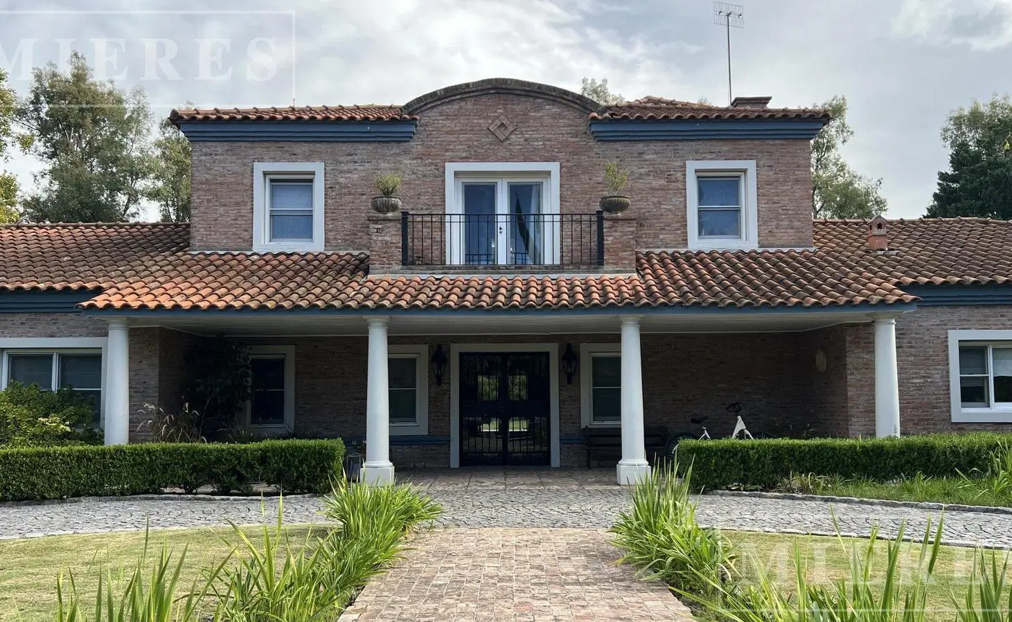 Impecable casa en venta en Martindale al Driving 2