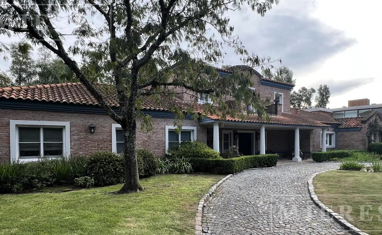 Impecable casa en venta en Martindale al Driving 3
