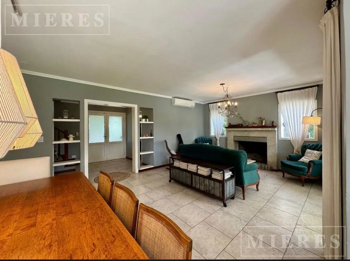 Casa en venta en La Legua 2