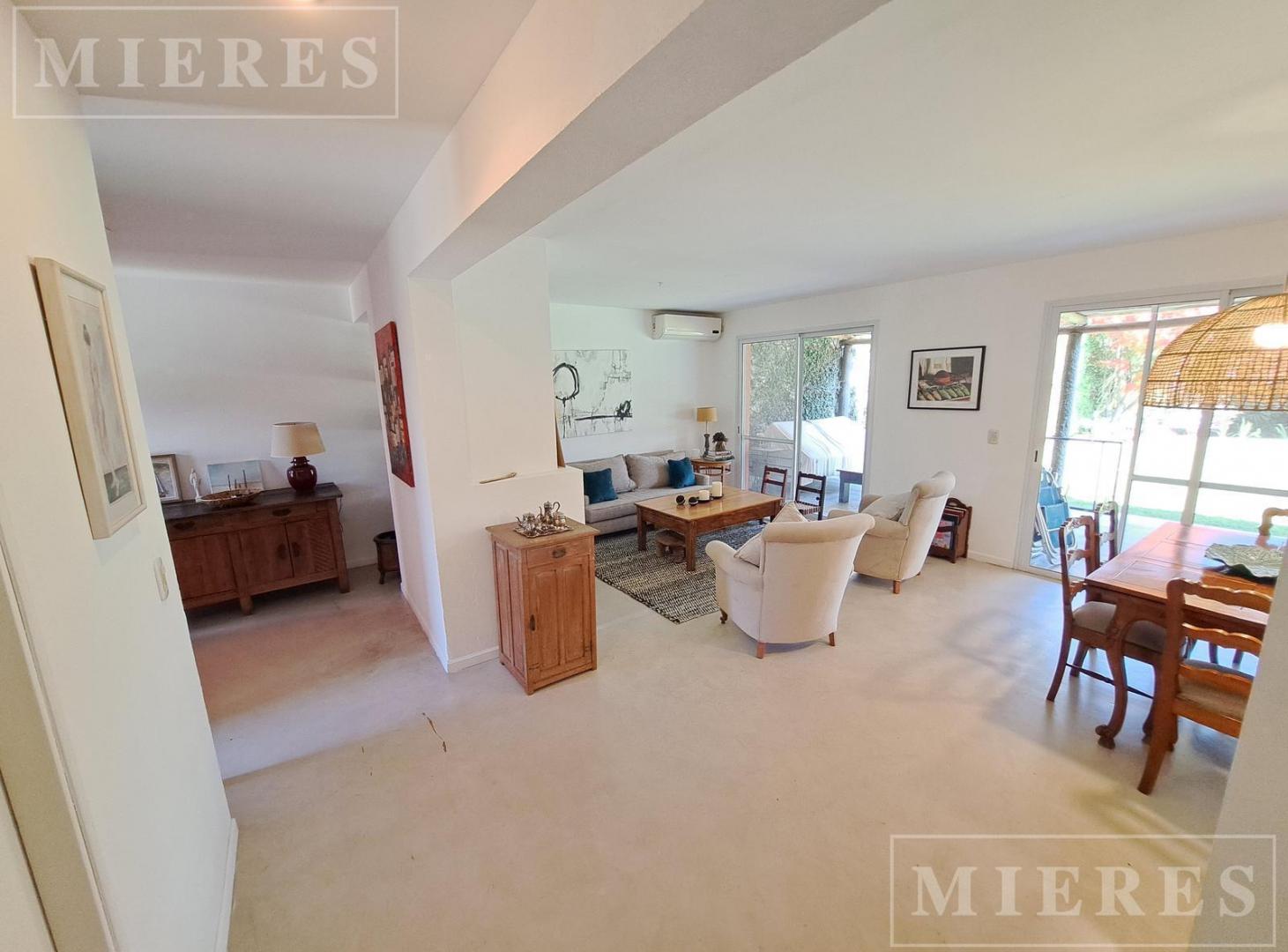 Casa en Venta en el Barrio El Atardecer