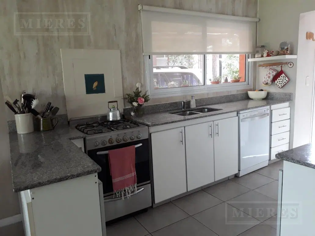 Casa en Venta en el Barrio El Atardecer 3