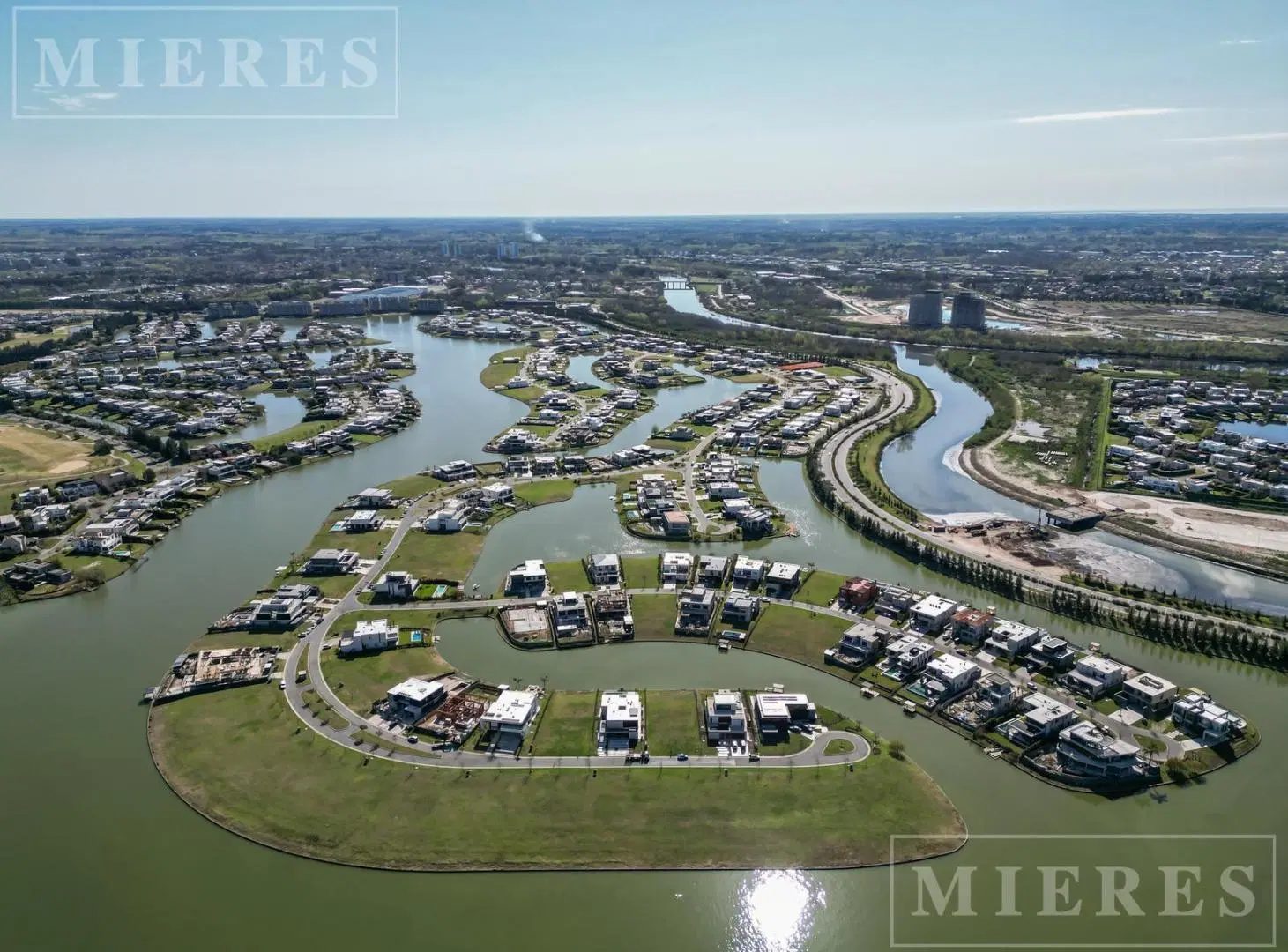 Lote en venta al Lago en el barrio Virazon, Nordelta 5