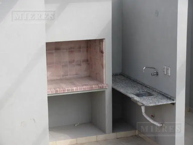 Departamento tipo duplex de 3 ambientes en alquiler anual. Marinas del Canal, Nordelta 4