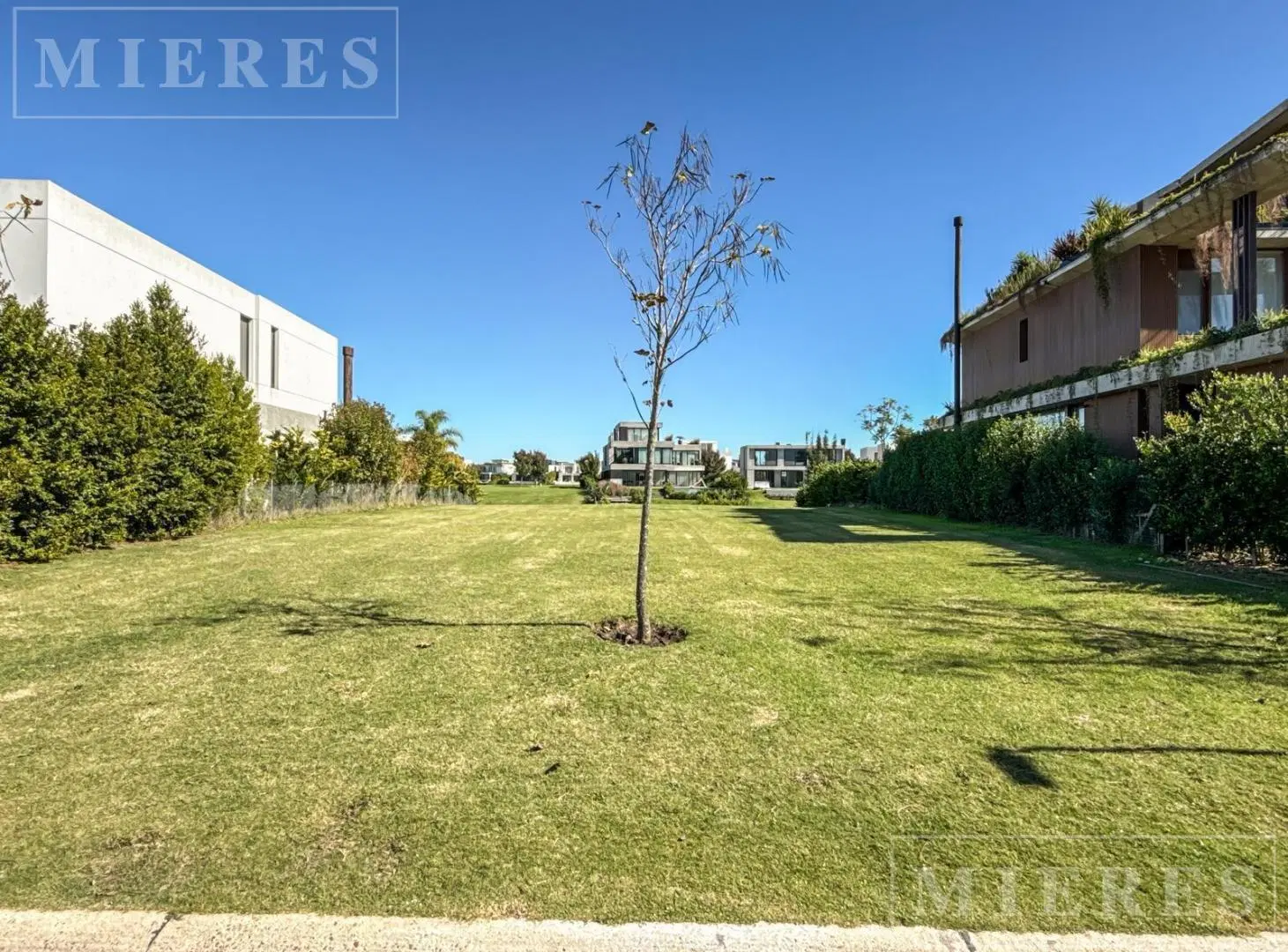 Lote en venta al Lago Central en Virazon, Nordelta 2
