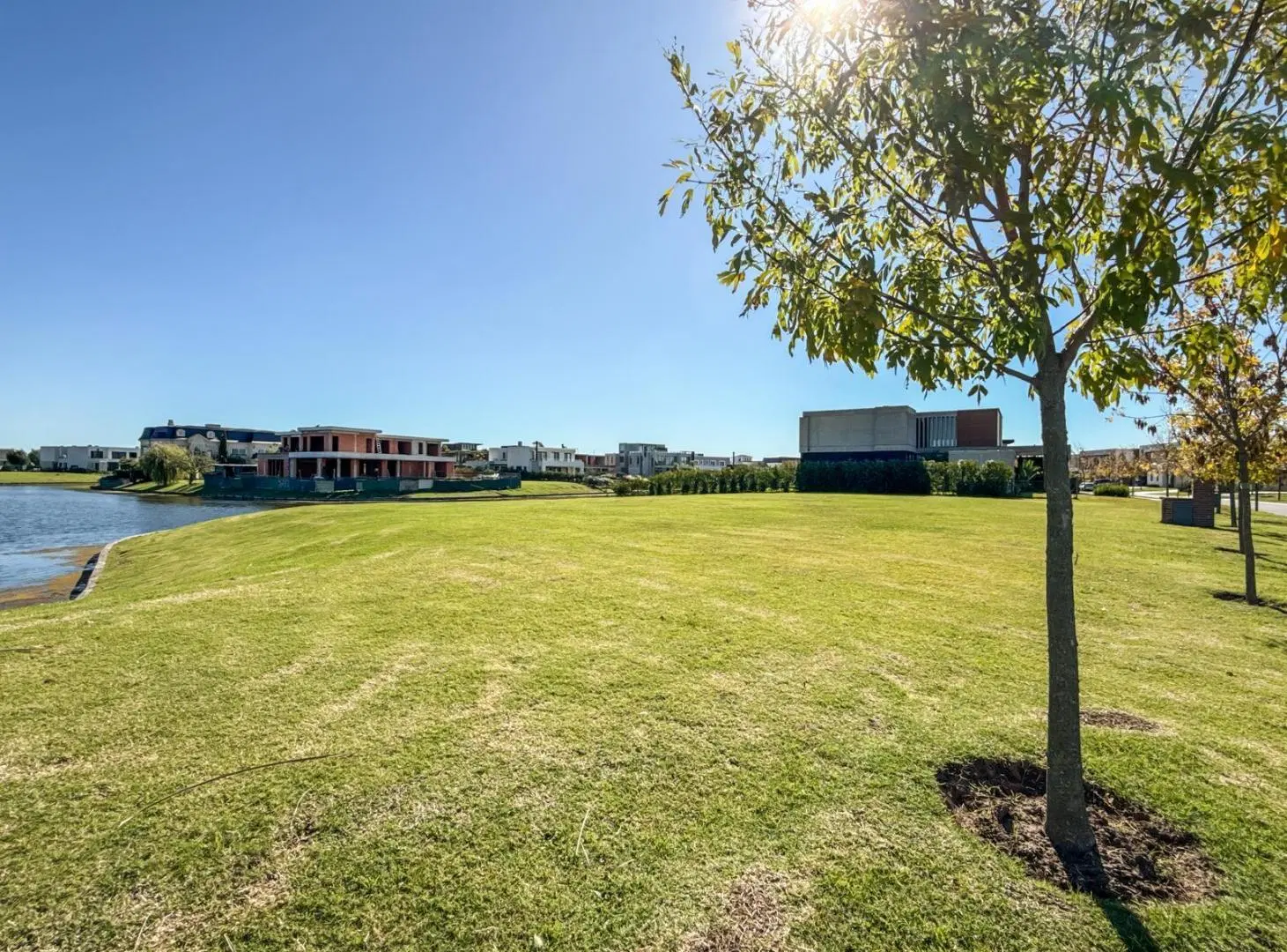 Lote en venta - Virazon, Nordelta - Sobre la Laguna, ubicado en esquina. 2