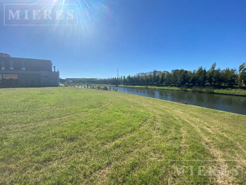 Lote al lago en el barrio Virazón, Nordelta 3