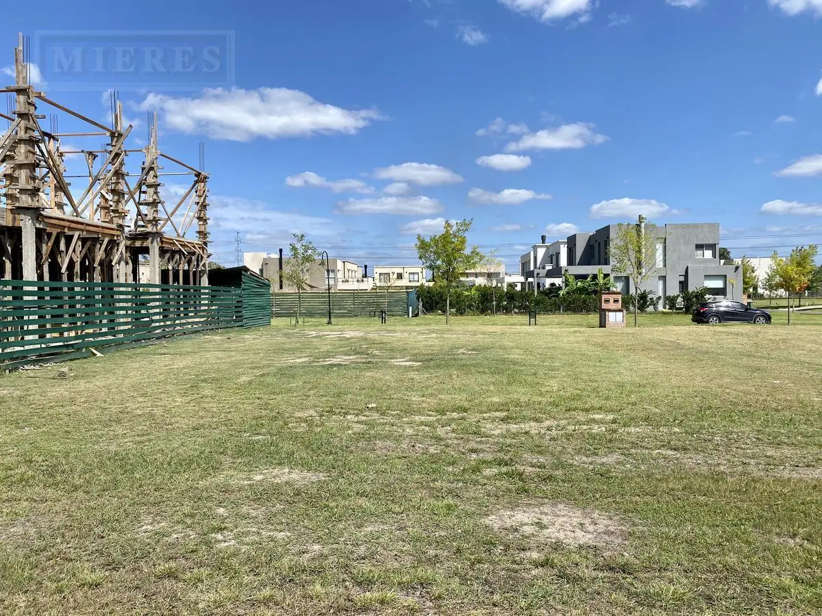 PERMUTA: Lote perimetral en venta. Las Tipas , Nordelta. 5