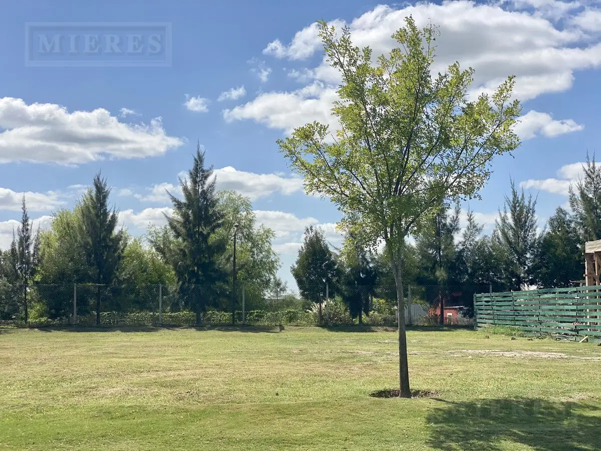 PERMUTA: Lote perimetral en venta. Las Tipas , Nordelta. 2