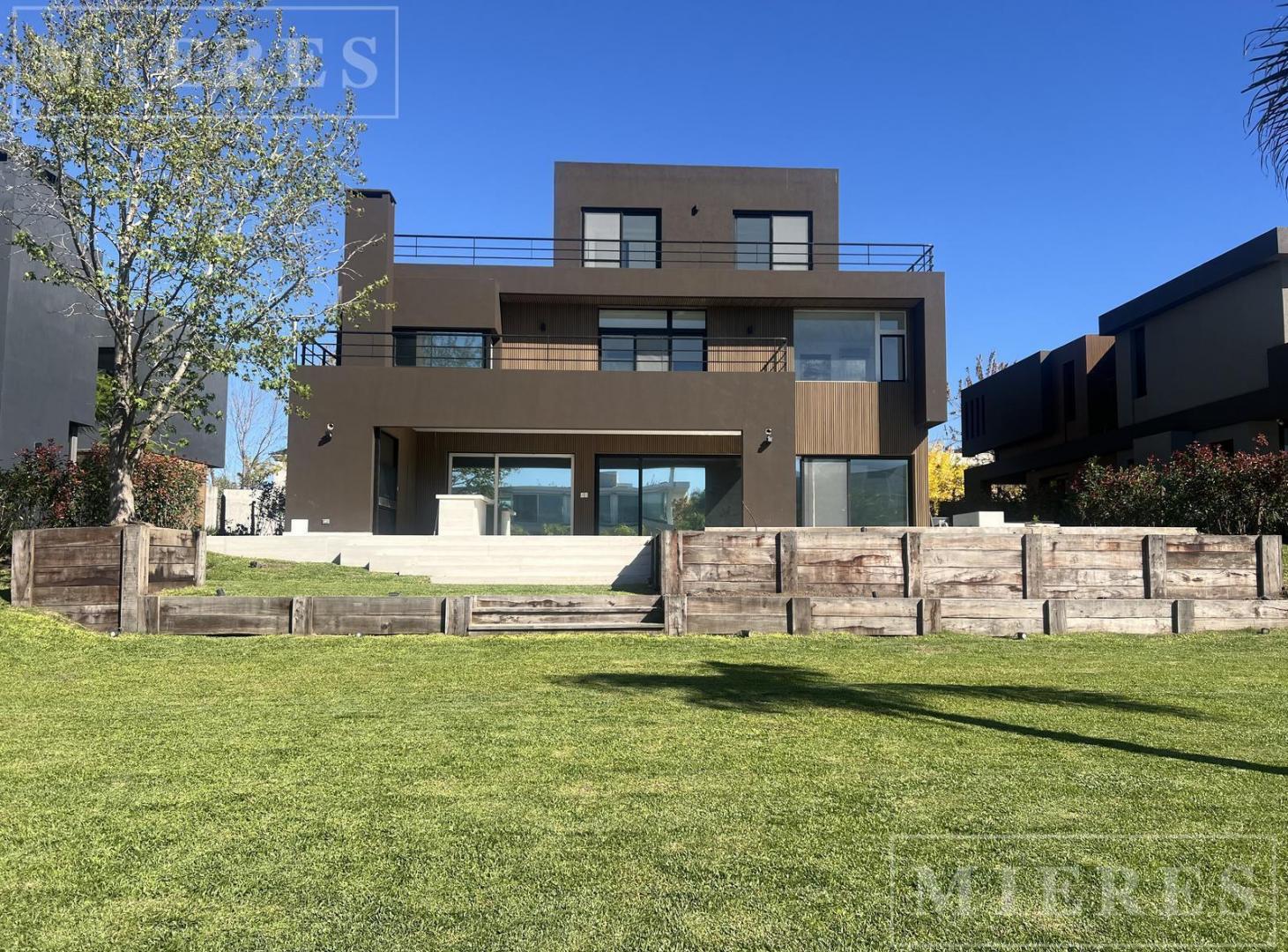 Casa en venta en El Yacht, Nordelta