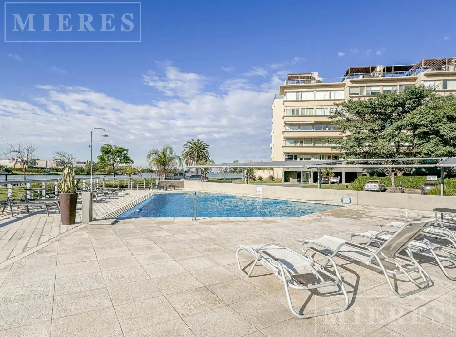 Departamento de 2 ambientes con jardín en venta en El Faro, Nordelta 5
