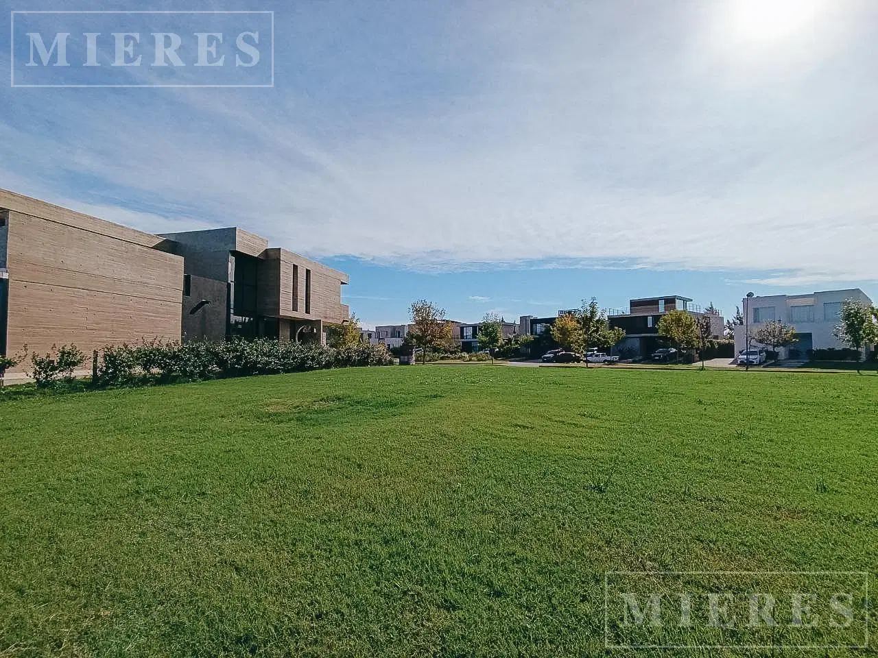 Lote a la laguna en venta en Barrio Carpinchos, Nordelta 5