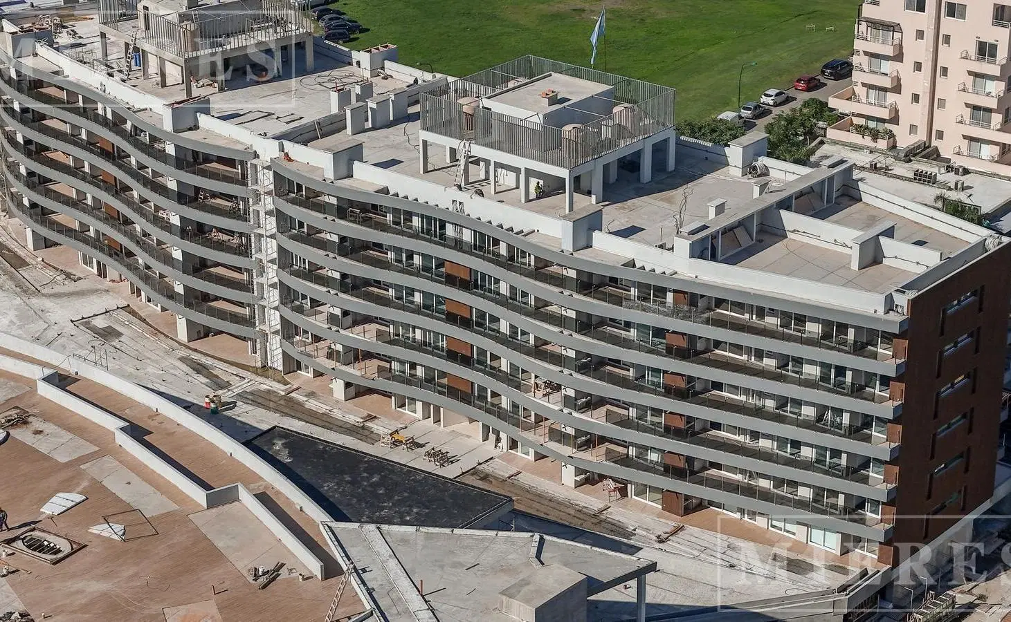 Departamento 2 ambientes en construcción en venta. Torres Zafiro, Nordelta. 2