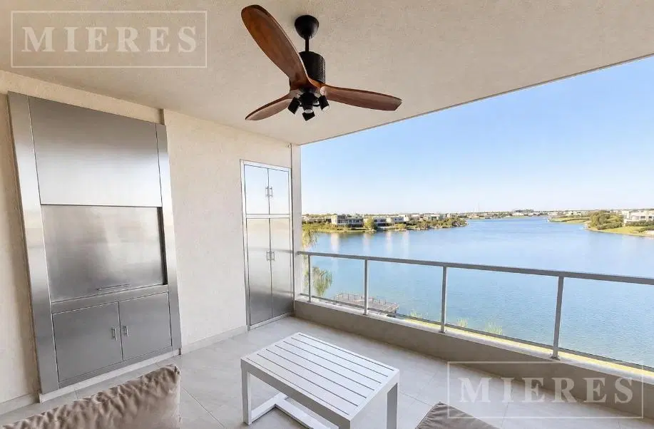 Departamento 2 ambientes en venta con vista al Lago en Nordelta 1