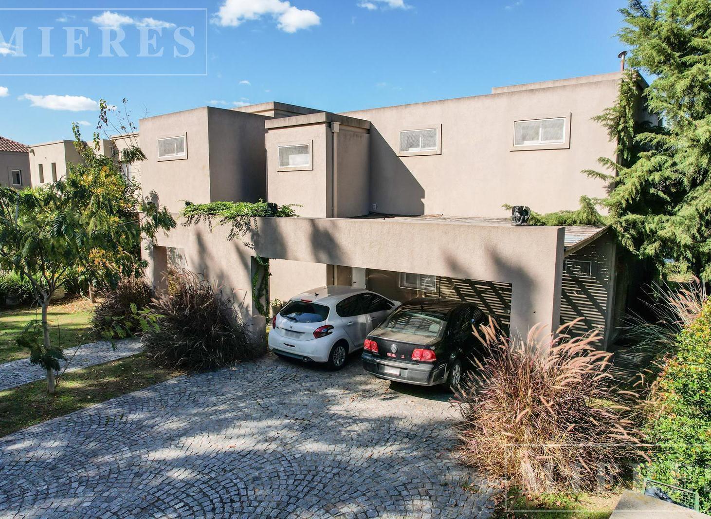 Casa en venta - Lote a la laguna - La Comarca, Bancalari