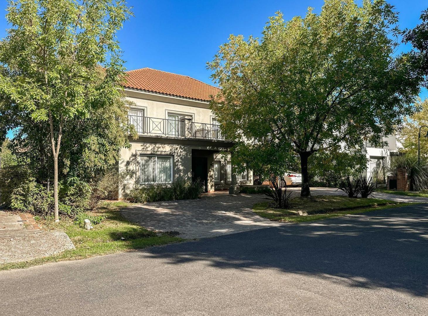 Casa en venta en barrio Laguna Del Sol