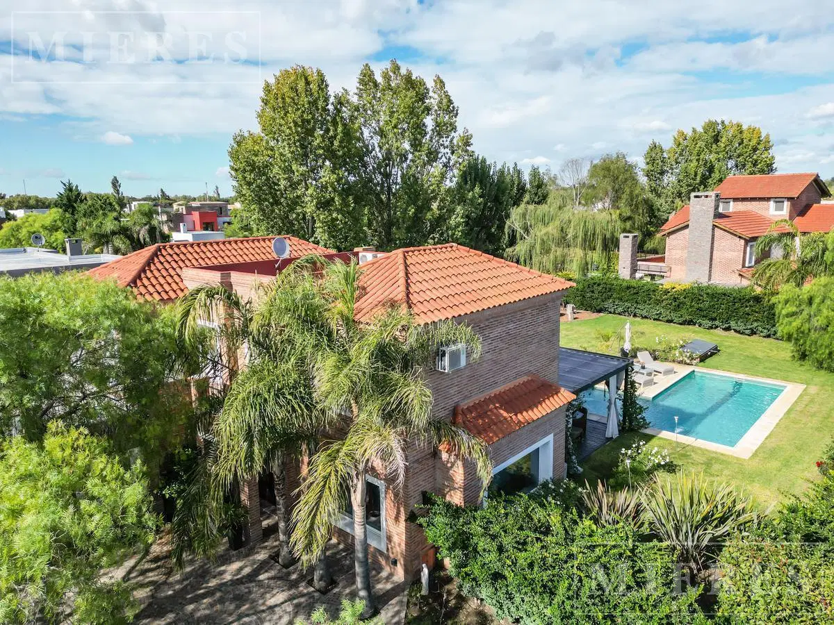 APTO CREDITO - Casa en Venta en Santa Barbara - CORREDOR BANCALARI 3