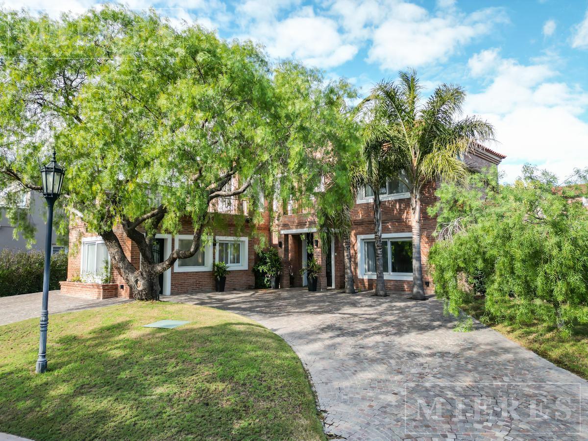 APTO CREDITO - Casa en Venta en Santa Barbara - CORREDOR BANCALARI