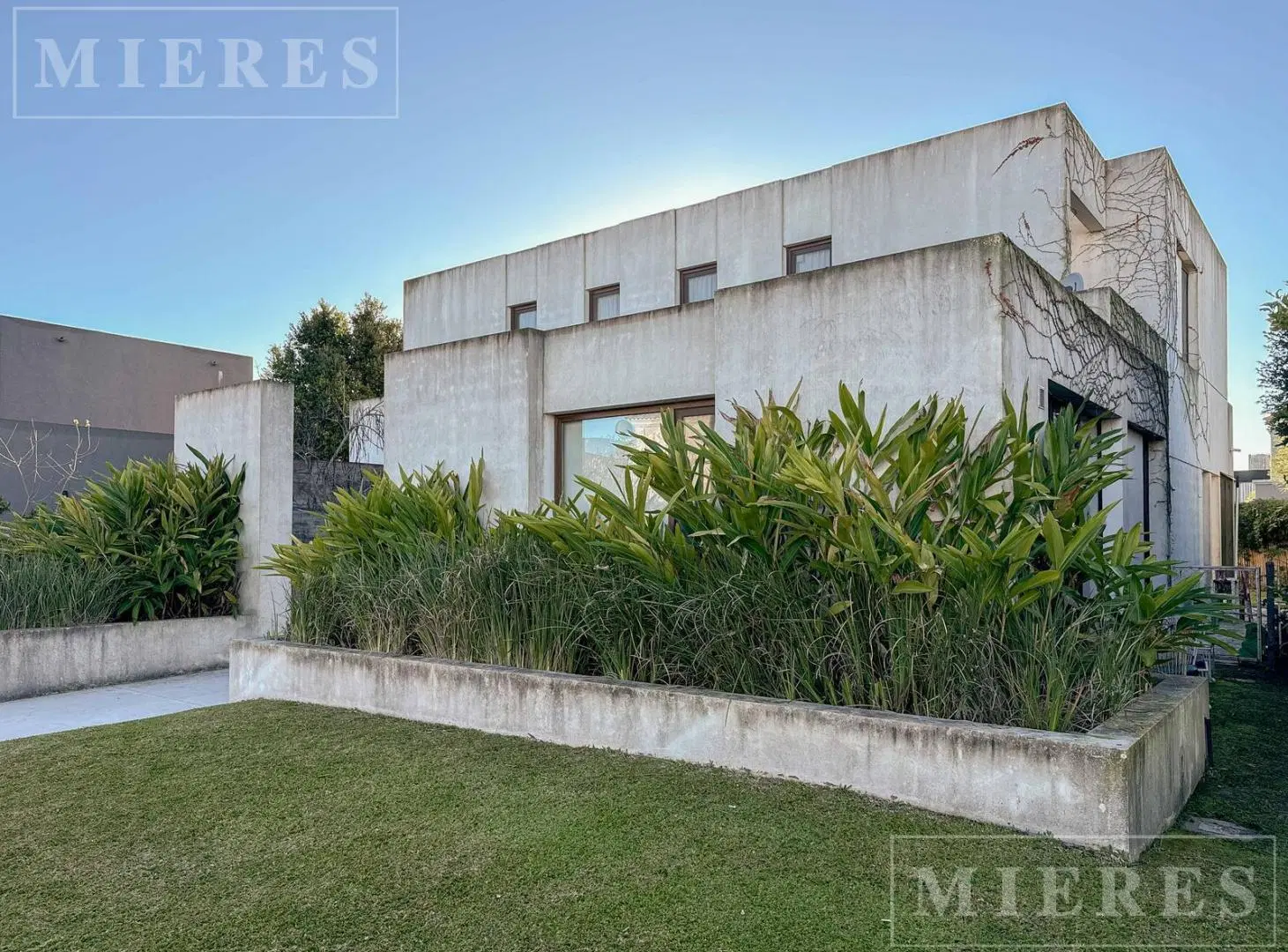 Casa en venta en Barbarita - Corredor Bancalari 4