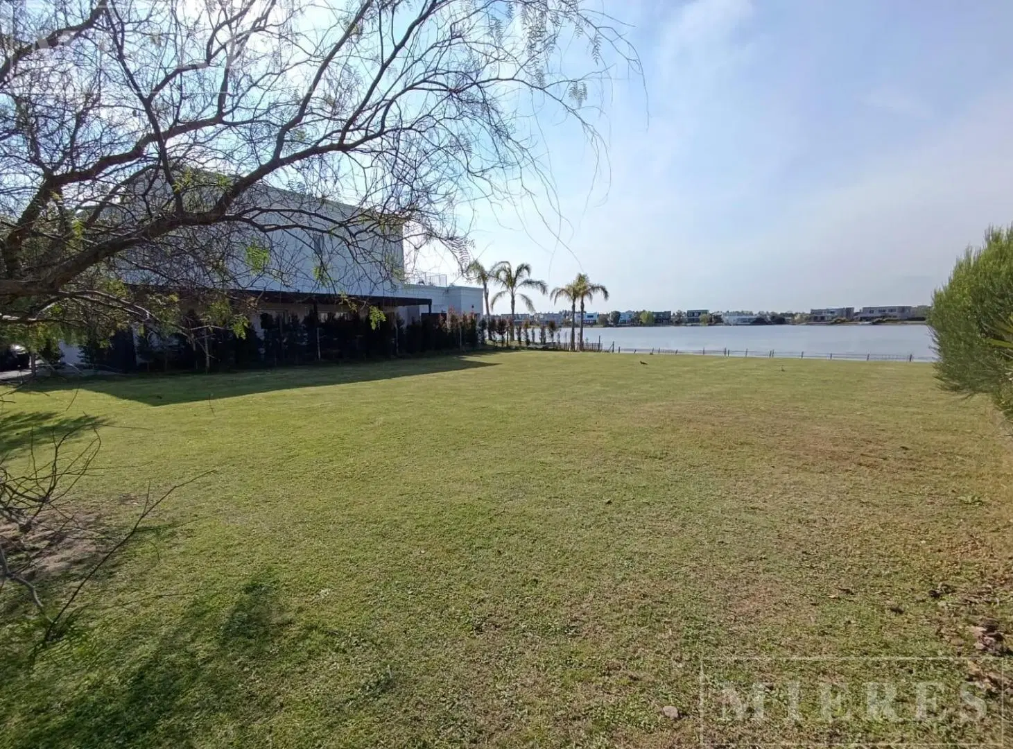Lote en venta a La Laguna en San Gabriel, Villanueva. 4