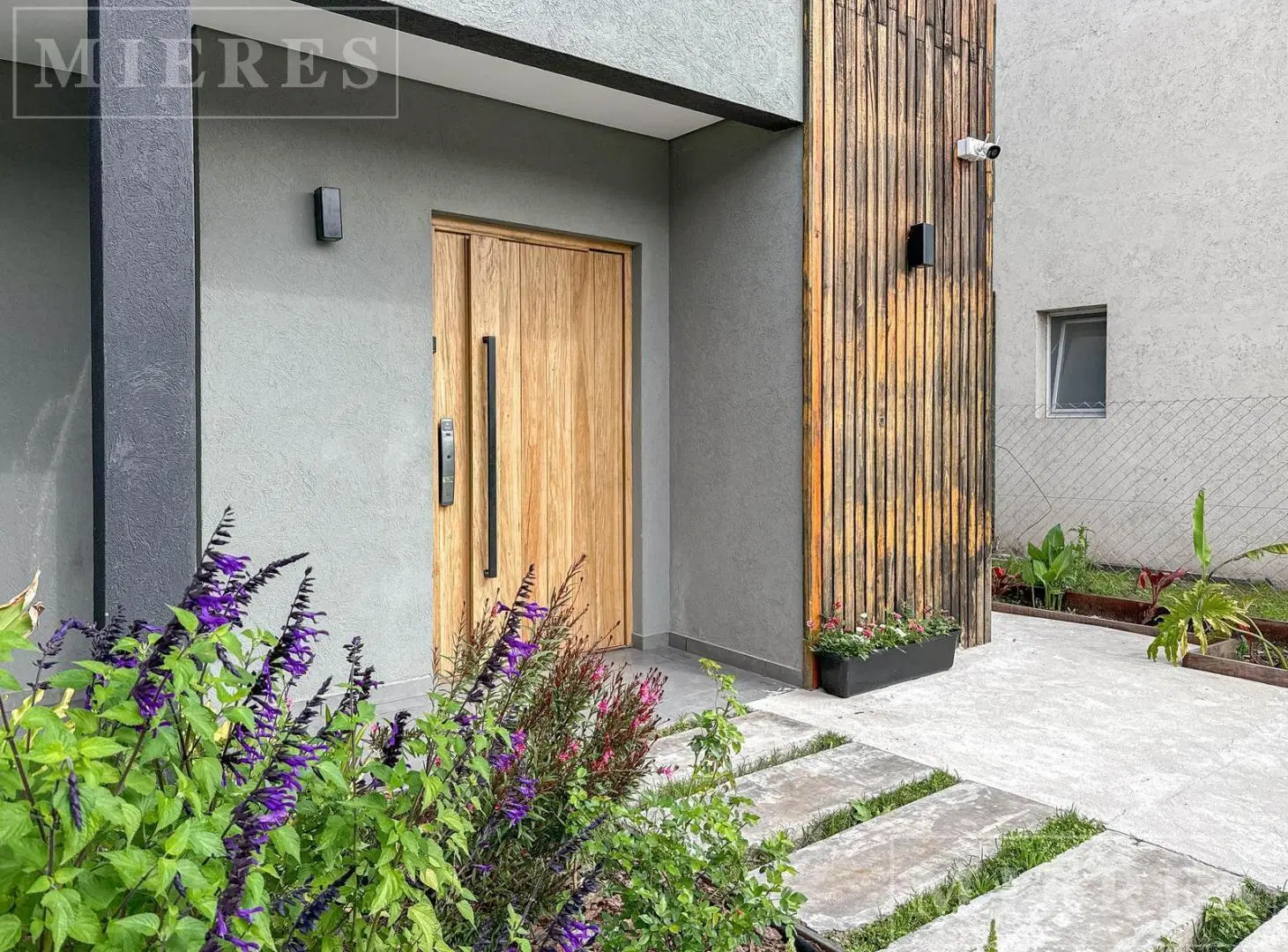 Casa en venta a La Laguna en Santa Ana, Villanueva 3