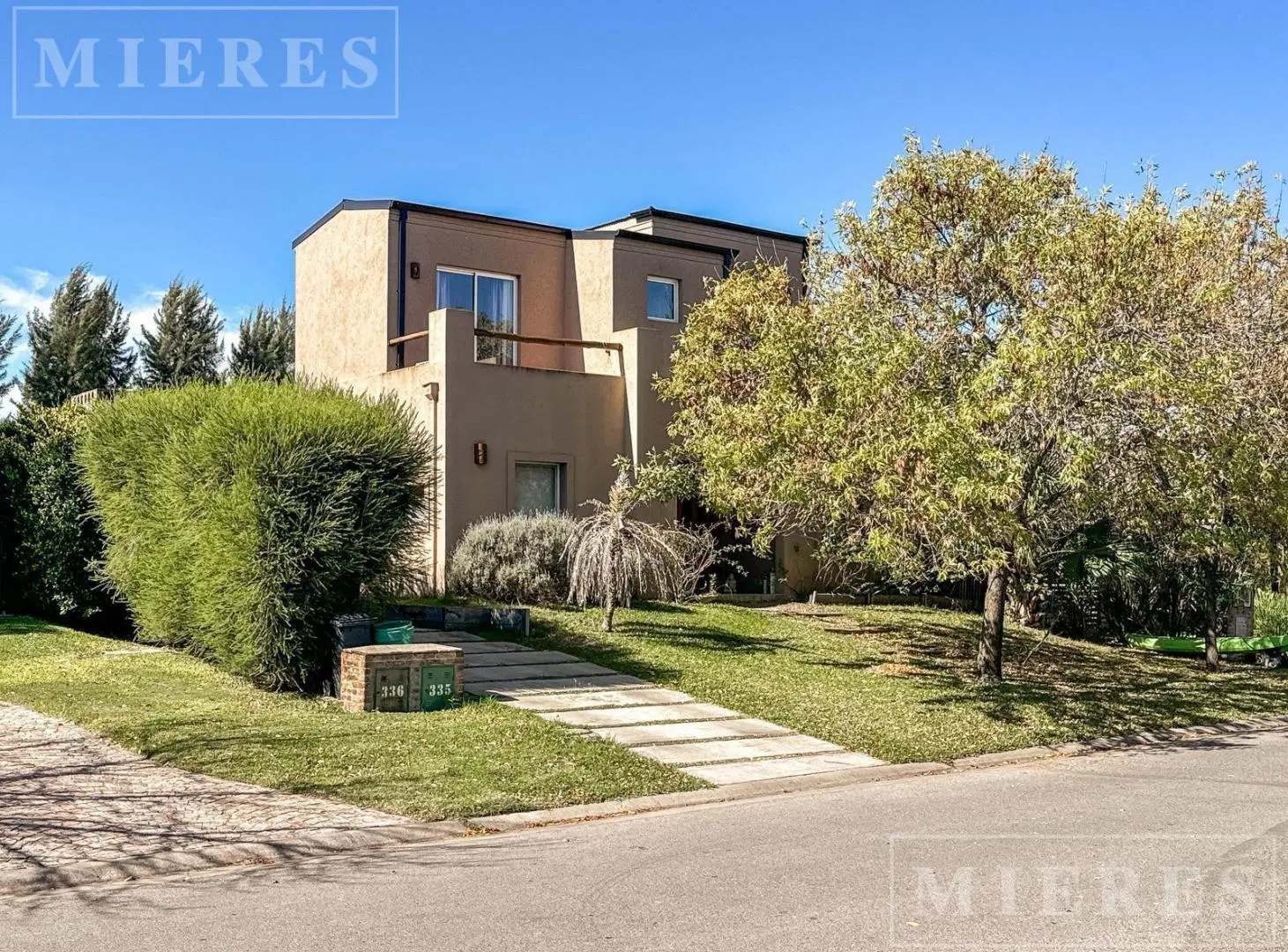 Muy linda casa de 4 dormitorios en Santa Catalina - Villanueva 2