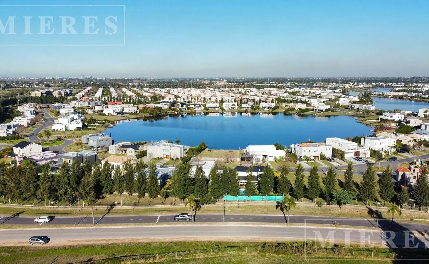 Lote en venta a la laguna - San Gabriel - Villanueva. 1