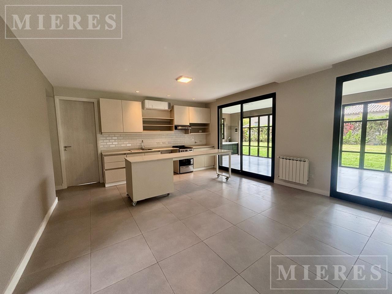 Foto de Casa en alquiler anual - Lote Interno - Santa Catalina - Villanueva, imagen 5