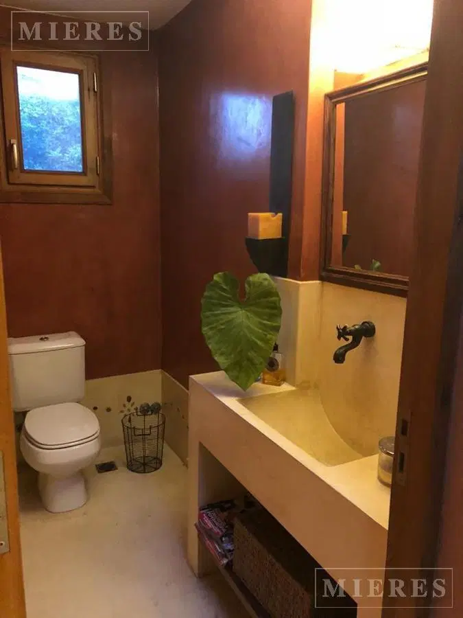 Excelente casa en venta en Santa Bárbara sobre lote Interno. 4