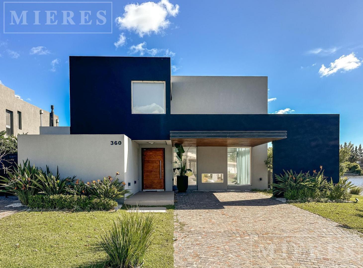 Excelente Casa en venta A LA LAGUNA en La Comarca, Bancalari