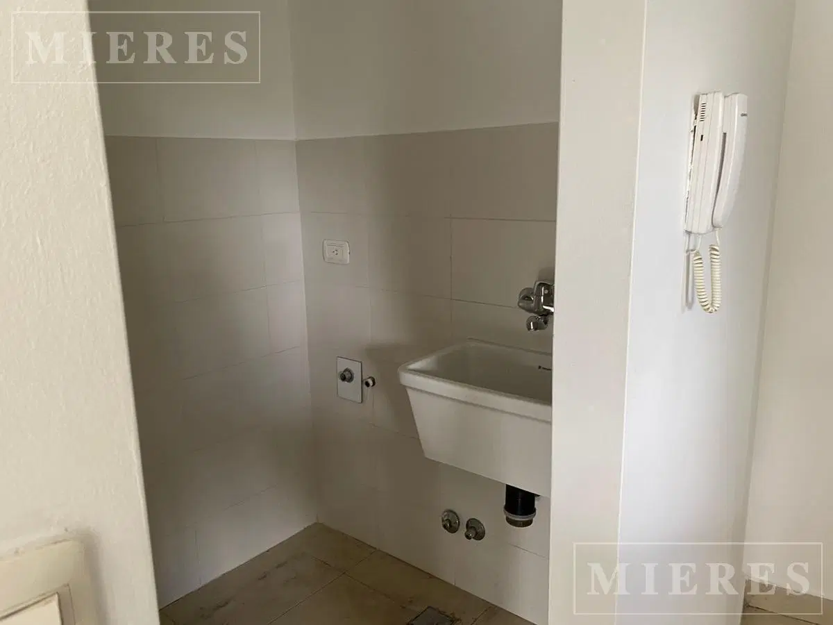 Departamento en PB con Jardín en Praderas de Santa Bárbara 3