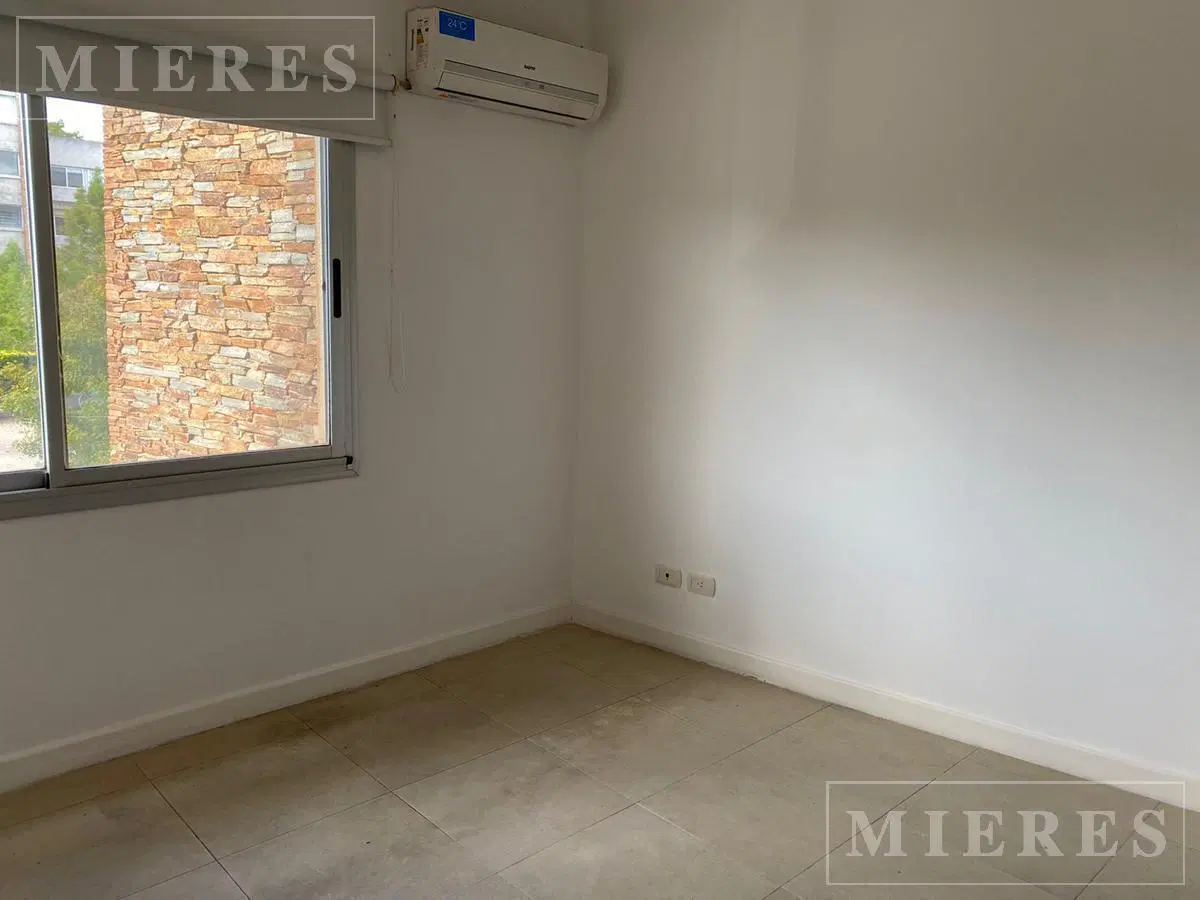 Departamento en PB con Jardín en Praderas de Santa Bárbara 5