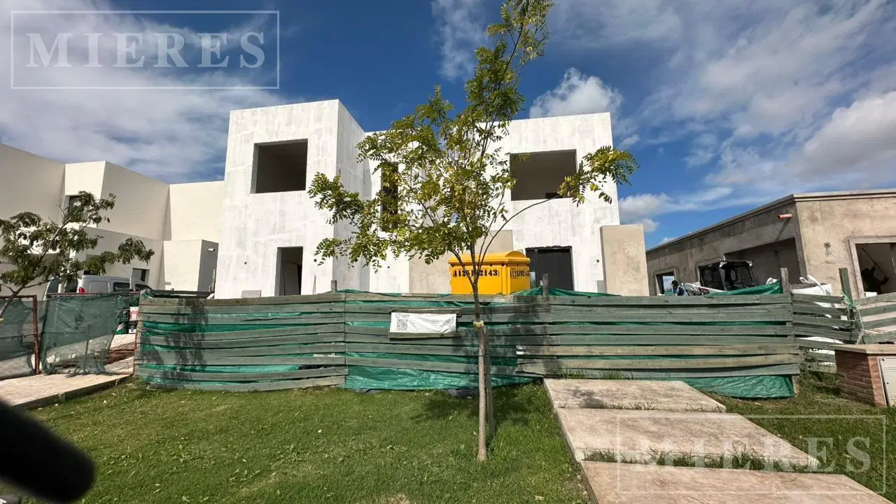 Casa en Venta a Estrenar en Santa Ana - Villanueva 5