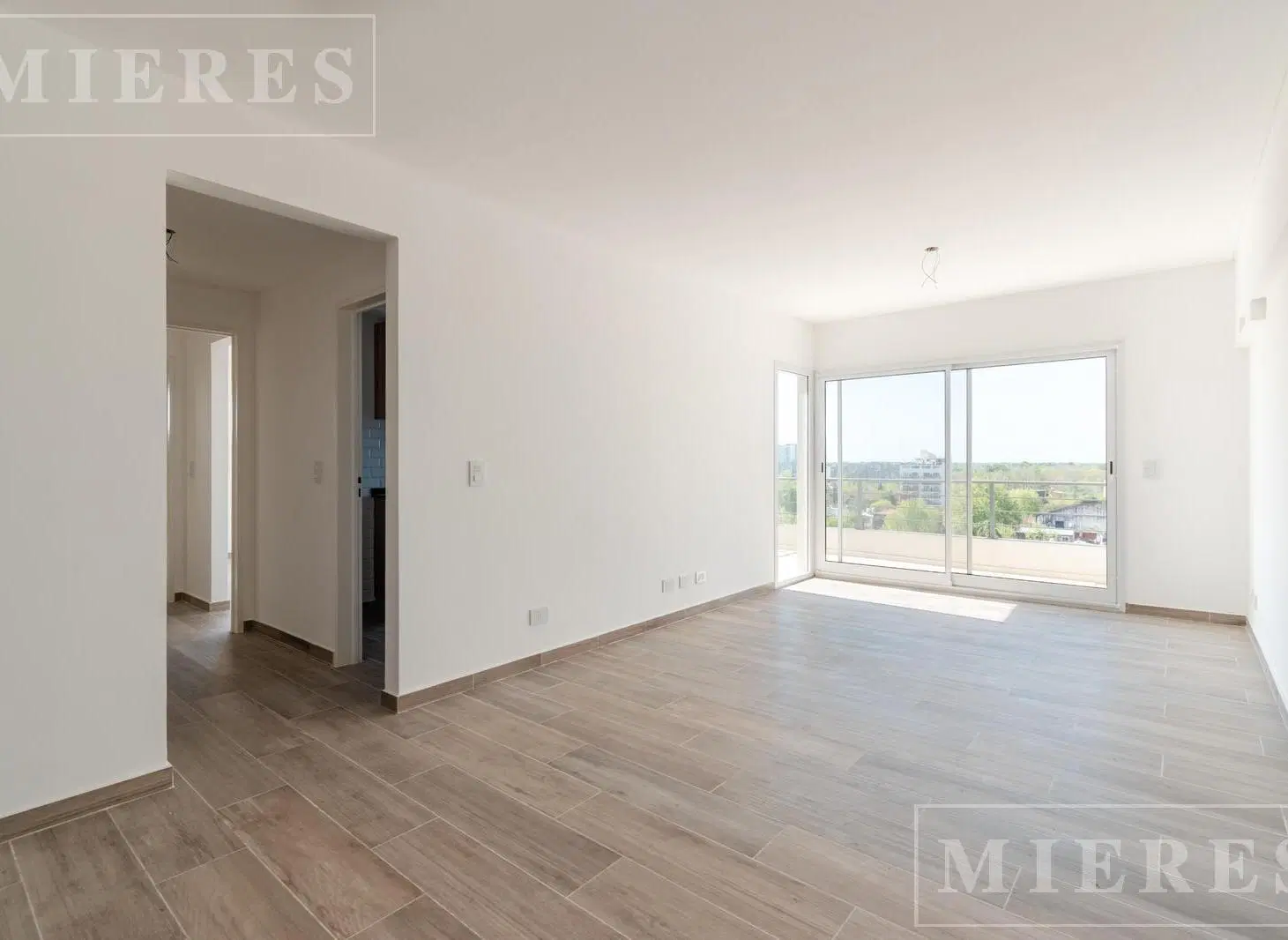 Departamento 2 ambientes en venta en Tigre 5