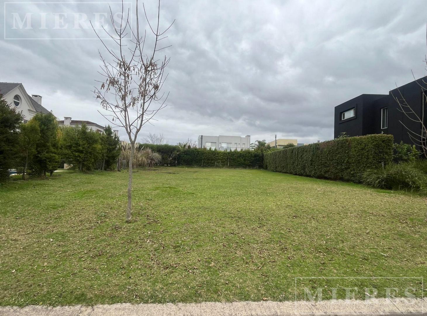 Lote interno en el barrio Los Sauces, Nordelta